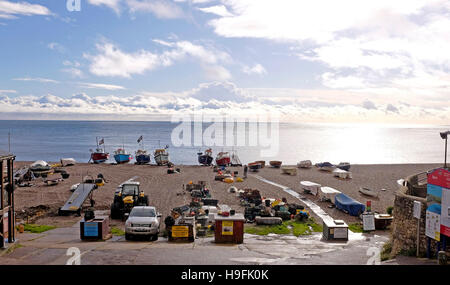 Fischerboote am Strand von Bier devon West Country uk november 2016 Stockfoto
