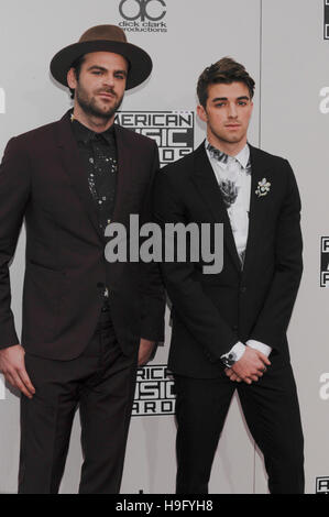 Andrew Taggart und Alex Pall von der Chainsmokers kommt bei den 2016 American Music Awards am Microsoft-Theater im 20. November 2016 in Los Angeles, Kalifornien. Stockfoto