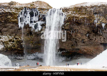 Wasserfall Seljalandsfoss Winter Eiszapfen Ring Road South Coast Island Stockfoto