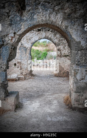 Die Ruinen des antiken byzantinischen Krankenhauses in Side, Türkei. Stockfoto