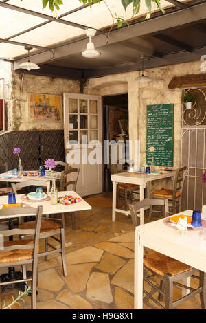 Restaurant, Fayence, Var, Provence-Alpes-Côte d ' Azur, Frankreich Stockfoto