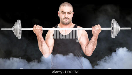 Zusammengesetztes Bild eines Bodybuilders schwere Langhantel Gewichte heben Stockfoto