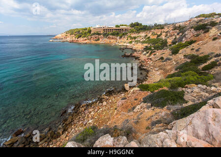 Felsige Küste in der Nähe von Athen, Ägäis, Griechenland. Stockfoto