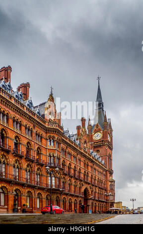 Bahnhof St. Pancras International. Ursprüngliche Gebäude, London, UK. Stockfoto