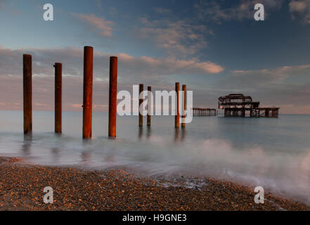 West-Pier bei Sonnenuntergang Stockfoto