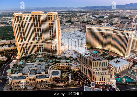 Luftaufnahme des Venetian und Palazzo Hotels Strip, Las Vegas, Nevada, USA Stockfoto