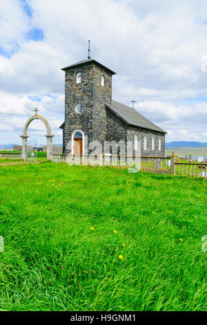 Blick auf die alte Kirche von Thingeyrar, Nordwesten Island Stockfoto