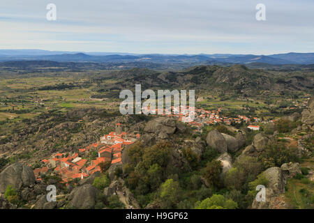 Allgemeine Ansicht von Monsanto, Portugal Stockfoto