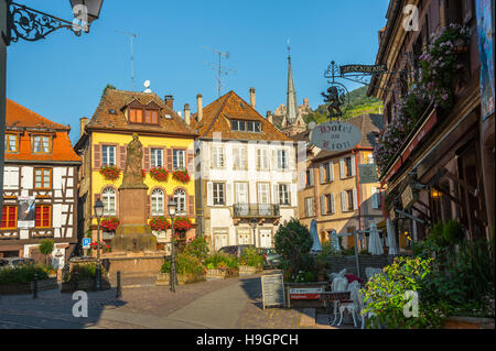 Ribeauvillé, in der Nähe von Colmar, landschaftlich schöne Strecke der Rebe Elsass, Oberrhein, malerisches Dorf, Elsass, Frankreich Stockfoto