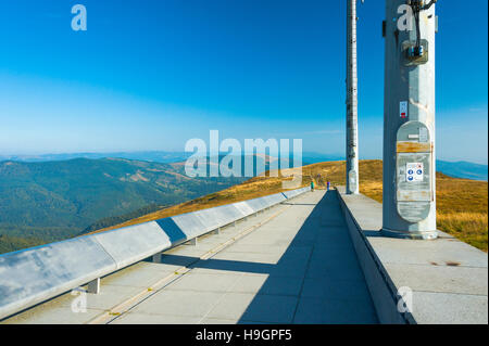 An der Spitze des Berges Grand Ballon, höchster Berg der Vogesen, Landschaft des Ballons des Vosges Nature Park, Elsass, Frankreich Stockfoto