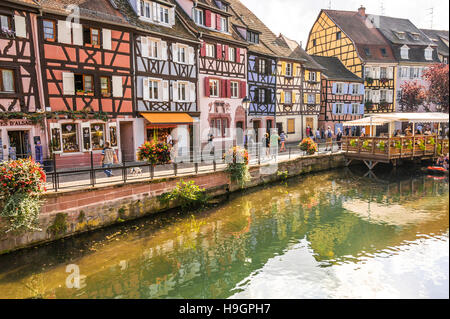 Colmar, ehemaligen Häuser der Fischer, Teil der alten Stadt kleines Venedig genannt, landschaftlich malerische Stadt, Elsass, Frankreich Stockfoto