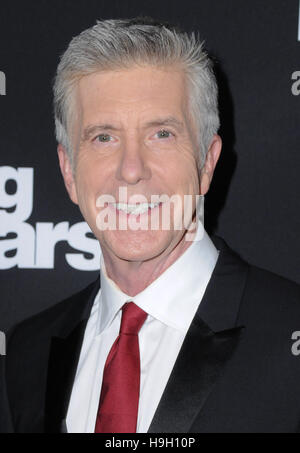 Los Angeles, CA, USA. 22. November 2016. Tom Bergeron. ABCs "Dancing With The Stars" Saisonfinale 23 statt im The Grove. Bildnachweis: Birdie Thompson/AdMedia/ZUMA Draht/Alamy Live-Nachrichten Stockfoto