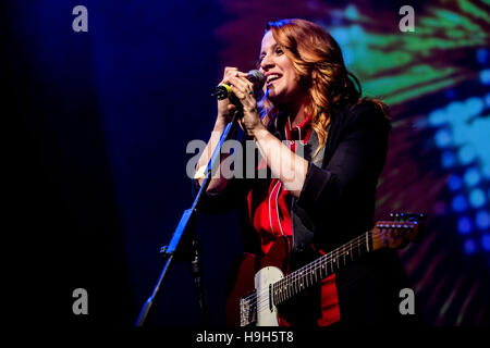 Mailand, Italien. 23. November 2016. Italienische Sängerin Noemi live auf Alcatraz in Mailand, Italien, am führt 23. November 2016 Credit: Mairo Cinquetti/Alamy Live News Stockfoto