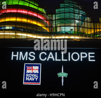 HMS Calliope unter den weisen auf den Fluss Tyne. HMS Calliope ist eine Royal Navy und Royal Marines Einheit im Nordosten von England Stockfoto