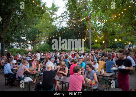 Deutschland, Köln, Neustadt-Nord, Biergarten Im Stadtgarten Stockfoto