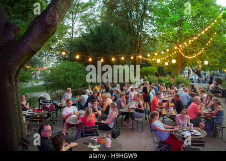 Deutschland, Köln, Neustadt-Nord, Biergarten Im Stadtgarten Stockfoto