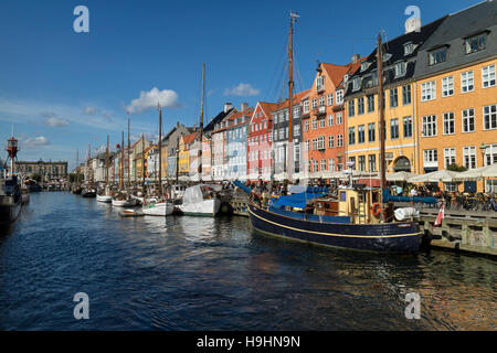 Historischen und bunten Nyhavn Kanal in Kopenhagen, Dänemark Stockfoto
