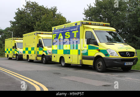 Zentrum 3 South East Coast Rettungsdienst Krankenwagen Parken bei Hasting ist bereit machen Stockfoto