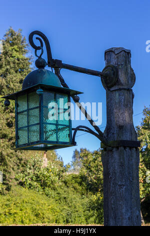 Alte Laterne Post in Stanton Stockfoto