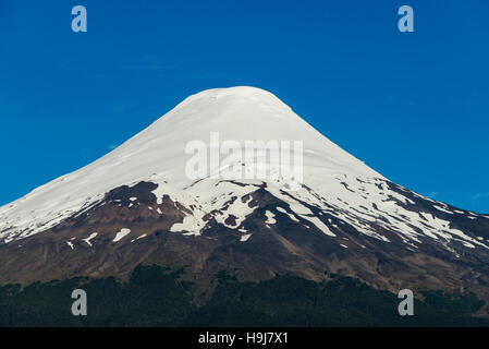 Vulkan Osorno, die Seen Region, Chile. Volcán Osorno, Region de Los Lagos, Chile. Stockfoto