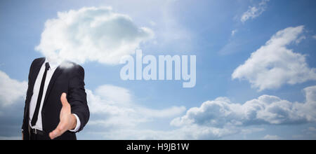 Zusammengesetztes Bild des Porträts von lächelnden Geschäftsmann bietet handshake Stockfoto