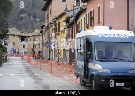 Erdbeben in Italien Mitte November 2016, beschädigt und evakuierten Häuser in Visso Stadt (Region Marken) Stockfoto