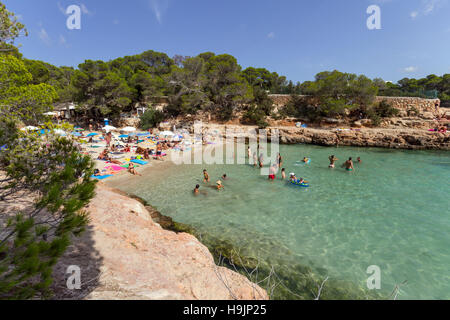 Spanien, Balearen, Ibiza, Cala Gracioneta Strand Stockfoto