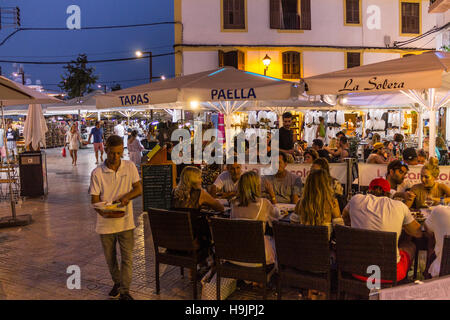 Spanien, Balearen, Ibiza, Eivissa, restaurant Stockfoto