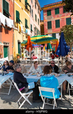 Vernazza, Nationalpark Cinque Terre, Ligurien, Italien Stockfoto