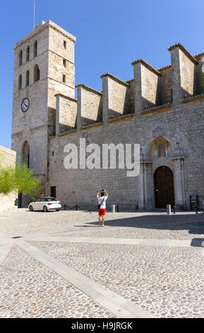 Spanien, Balearen, Ibiza, Eivissa, Altstadt Dalt Vila, die Kathedrale Stockfoto