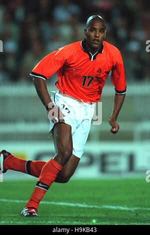 PIERRE VAN HOOIJDONK HOLLAND & NOTTINGHAM FOREST FC 11. Juli 1998 Stockfoto