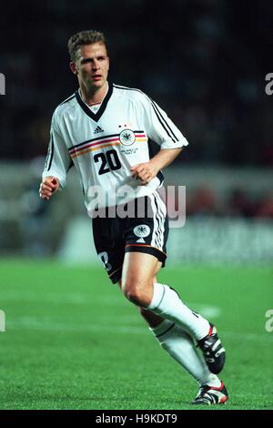 Carte Oliver Bierhoff (AC Milan) - Bravo Sport 1998 - Variante Golden - Allemande