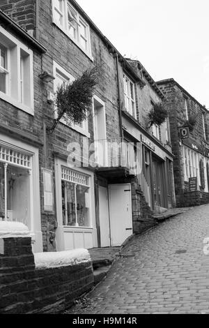 Hauptstraße im Dorf Haworth, West Yorkshire, England. Stockfoto