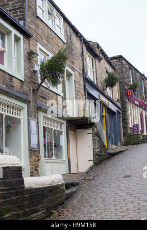 Hauptstraße im Dorf Haworth, West Yorkshire, England. Stockfoto