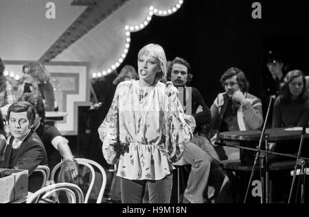 MOT - Musik an der Spitze - Musik eine der Spitze, Musiksendung, Deutschland 1978, Regie: Rainer Bertram, Mitwirkende: Sängerin Kim Stockfoto