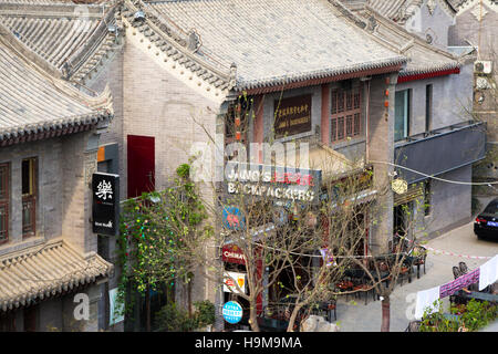 Alte Häuser neben Xian Stadt Wände, Shaanxi, China Stockfoto