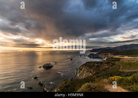 Panoramablick vom Hurricane Point, Big Sur in Kalifornien Highway 1 Stockfoto