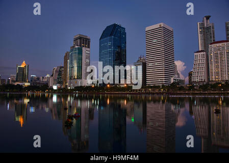 Schöne Stadt Bangkok Flucht am Benjakitti Park, Bangkok, Thailand Stockfoto