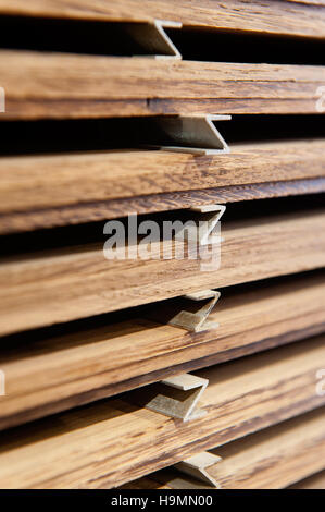 Holzlager Holz verarbeitenden Anlage, Templin, Uckermark Bezirk Brandenurg, Deutschland. Stockfoto