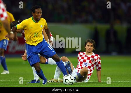 ZE ROBERTO & NIKO KRANJCAR Brasilien gegen Kroatien BERLIN Deutschland 13. Juni 2006 Stockfoto