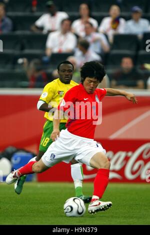 JI-SUNG PARK KOREA Republik & Mann GEEINTEN Weltcup FRANKFURT Deutschland 13. Juni 2006 Stockfoto