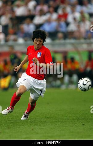 JI-SUNG PARK KOREA Republik & Mann GEEINTEN Weltcup FRANKFURT Deutschland 13. Juni 2006 Stockfoto