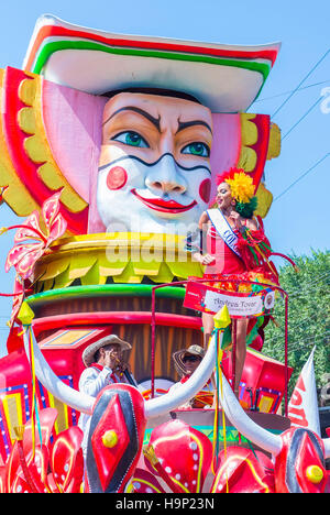 Float Parade in der Karneval von Barranquilla in Barranquilla in Kolumbien, Karneval von Barranquilla ist eine des größten Karnevals der Welt Stockfoto