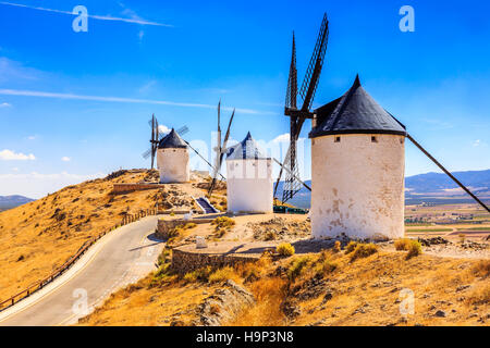 Consuegra, Spanien. Windmühlen von Don Quijote in der Provinz Toledo. Stockfoto