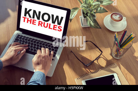DIE REGELN KENNEN Stockfoto