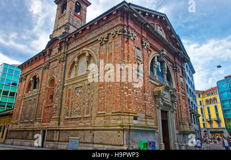 Lugano, Schweiz - 26. August 2013: Kirche Santa Maria Degli Angioli an der Promenade von luxuriösen Resort Lugano, Kanton Tessin, Schweiz. PE Stockfoto