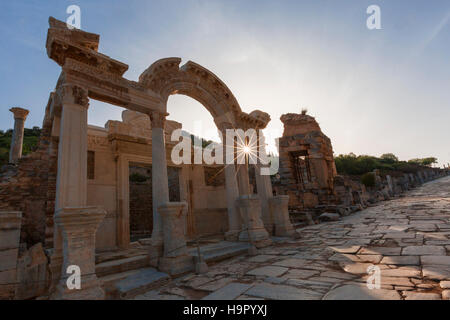 Tempel des Hadrian in die römischen Ruinen von Ephesos in Selcuk, Izmir, Türkei. Stockfoto