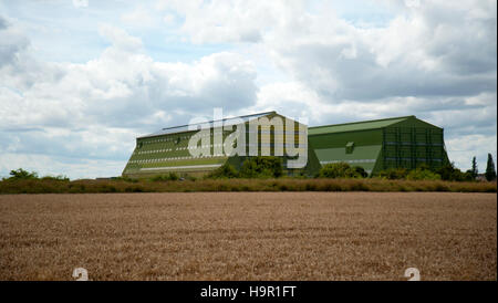 Cardington Schuppen, Bedford gebaut Anfang Luftschiffe einschließlich der R101. Jetzt die Heimat der weltweit größten Flugzeug Hybrid Luft fahrzeuge Airlander 10. Stockfoto