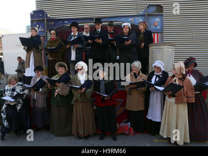 Portsmouth, Hampshire, UK. 26. November 2016. Viktorianische Festival von Weihnachten in Portsmouth Historic Dockyard, Hampshire. © Uknip/Alamy Live News Bildnachweis: Uknip/Alamy Live-Nachrichten Stockfoto