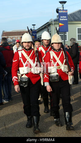 Portsmouth, Hampshire, UK. 26. November 2016. Viktorianische Festival von Weihnachten in Portsmouth Historic Dockyard, Hampshire. Bildnachweis: Uknip/Alamy Live-Nachrichten Stockfoto